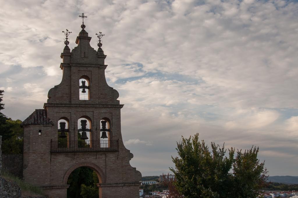 Hospederia Reina De Los Angeles Aracena Esterno foto